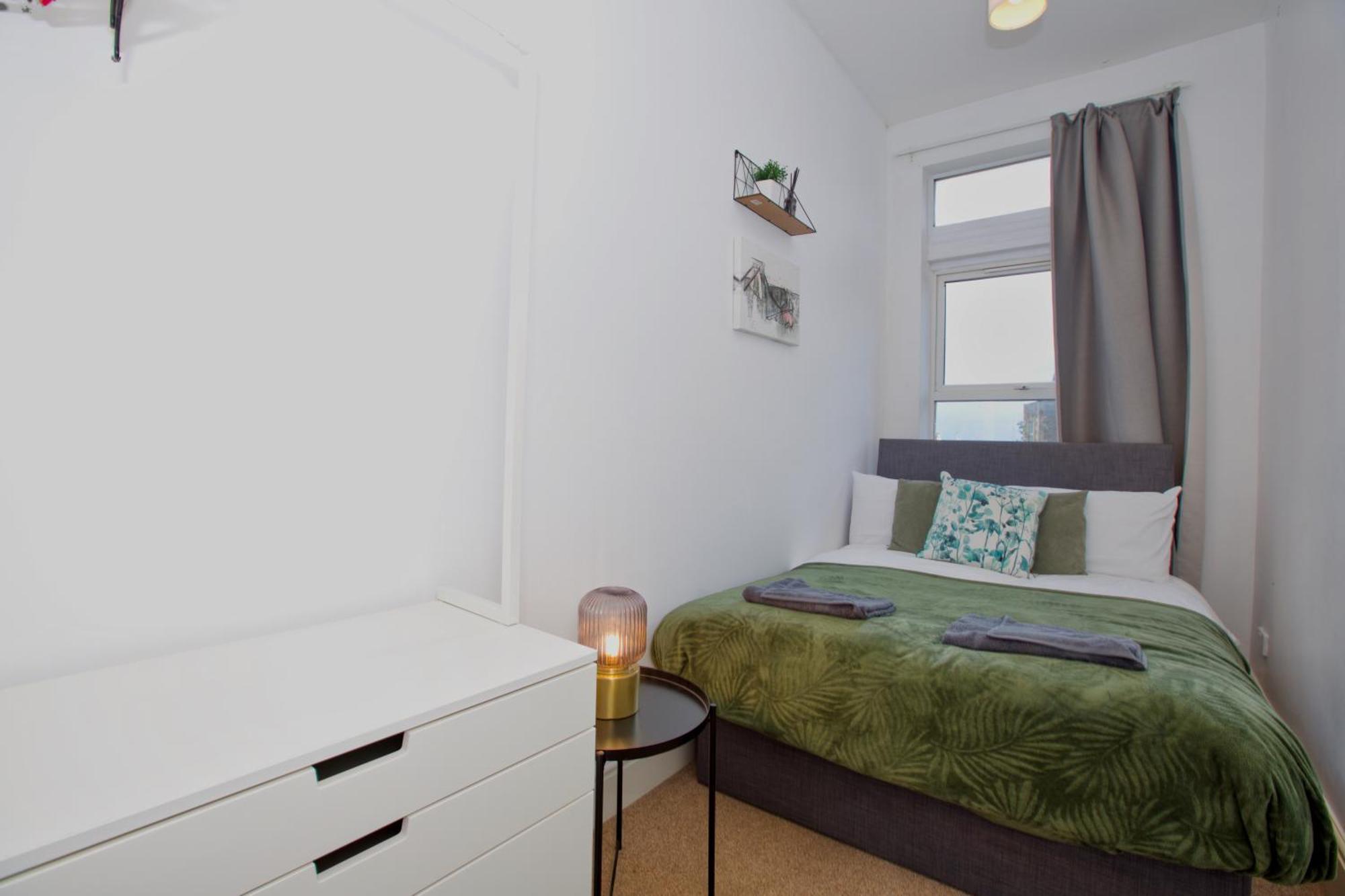 Apartamento Temple Meads Station: Stylish 3-bed With Free Parking Bristol